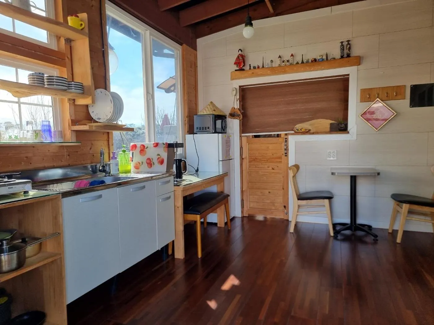 בית הארחה ג'גו Tree House Guesthouse