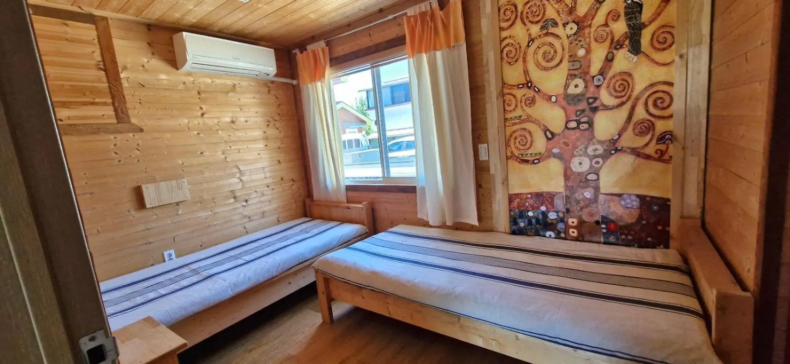 Tree House Guesthouse Jeju 2*,  South Korea