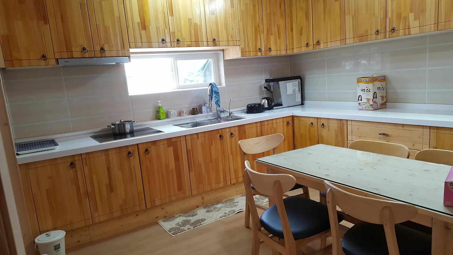 ג'גו Tree House Guesthouse בית הארחה