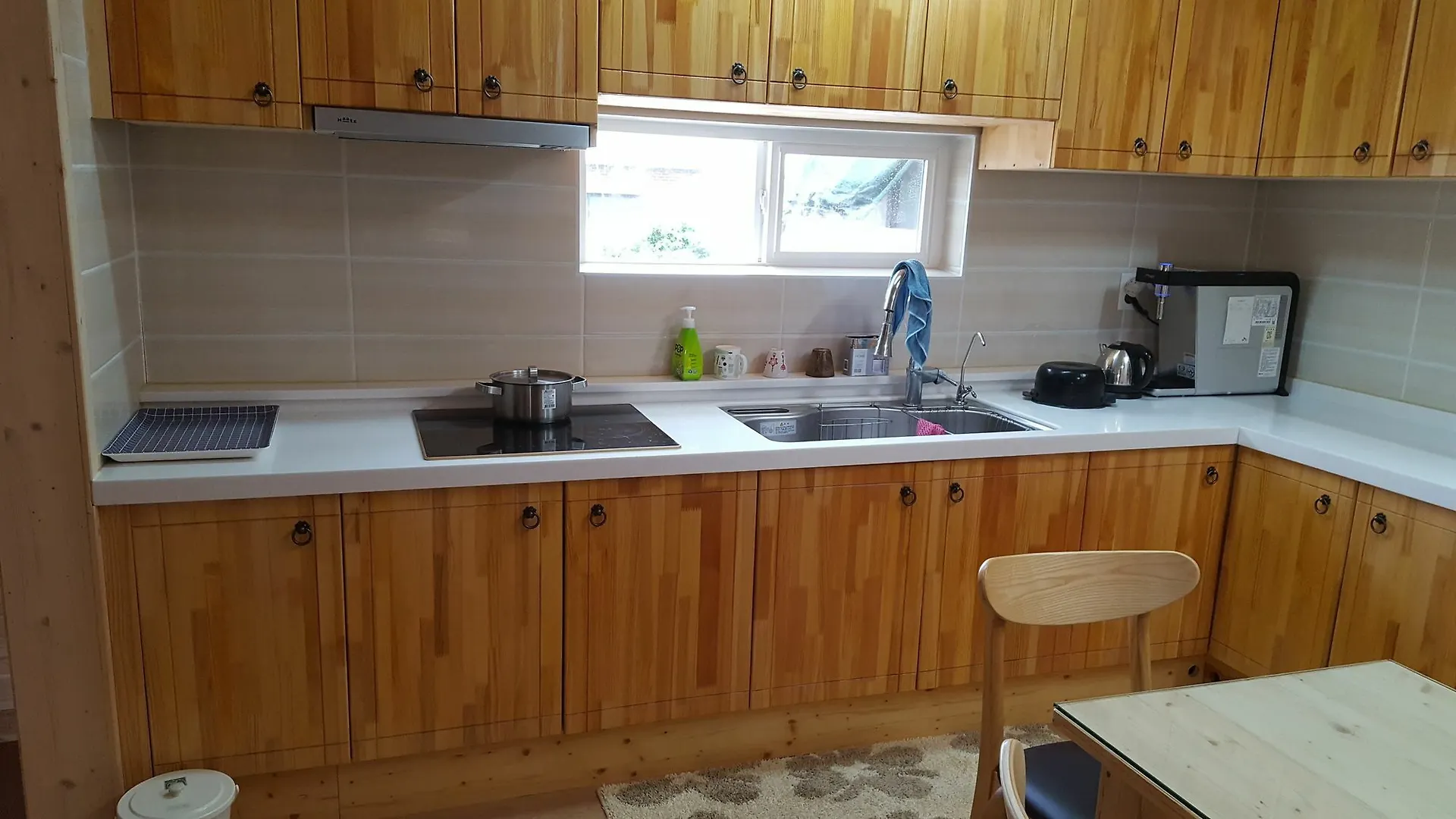 Tree House Guesthouse Jeju South Korea
